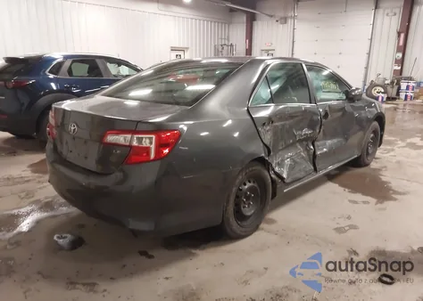 2013 Toyota Camry Le z USA, uszkodzony, nr VIN 4T4BF1FK0DR297468
